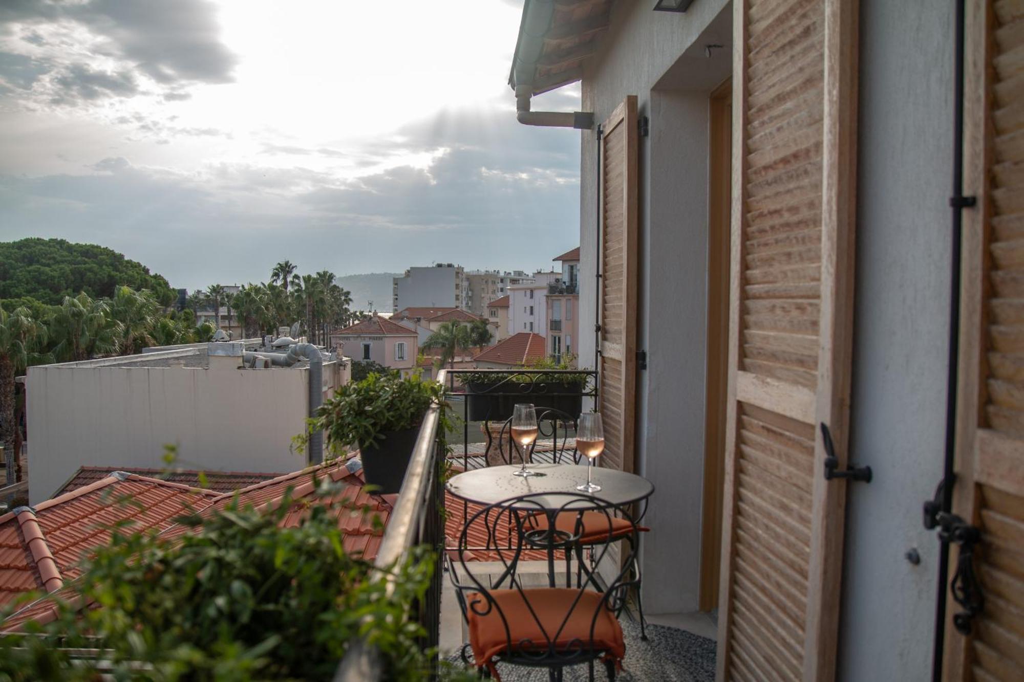 Unique Boutique Hotel Antibes Juan-Les-Pins Dış mekan fotoğraf
